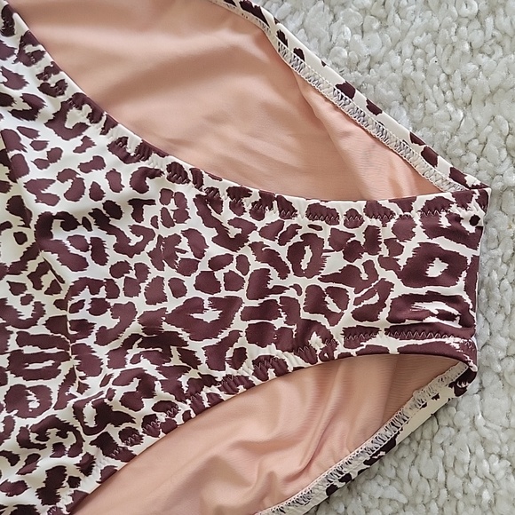 NEW J CREW ONE SHOULDER ruched Swin Suit In Leaopard Print Size 10 - Picture 9 of 16